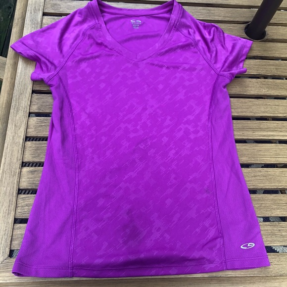 purple athletic shirt